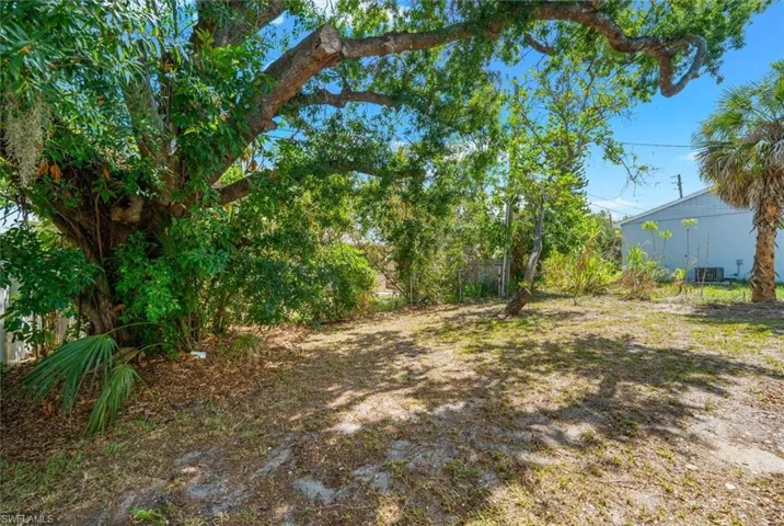 2375 Bahia Vista St, Sarasota, Florida 34239