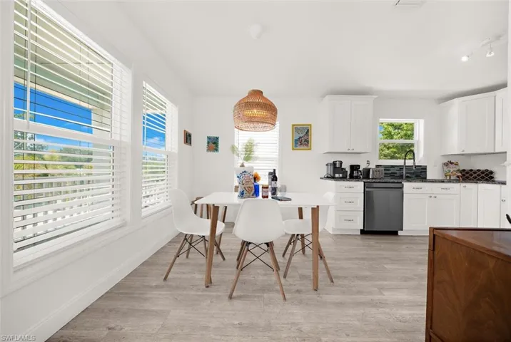 2375 Bahia Vista St, Sarasota, Florida 34239