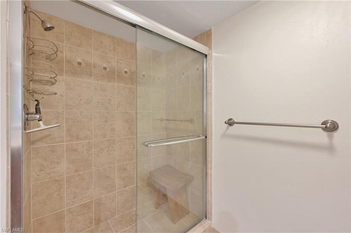 Guest Shower