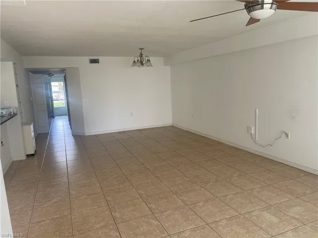 Living Room/Dining room furniture has been removed
