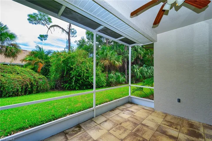 7670 Meadow Lakes Dr # 1501, Naples Fl 34104