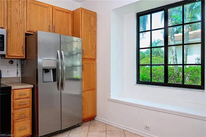 7670 Meadow Lakes Dr # 1501, Naples Fl 34104