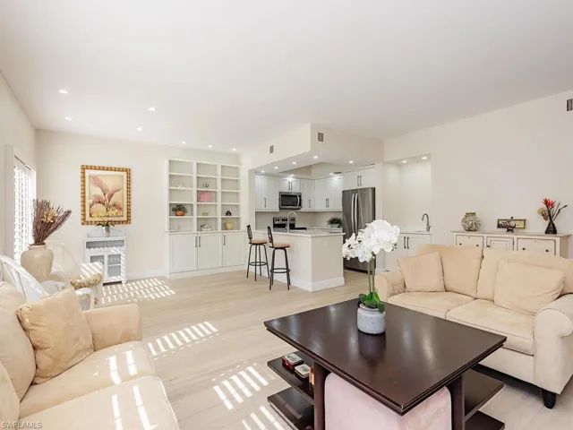 6820 Pelican Bay Blvd 132, Naples, Florida 34108