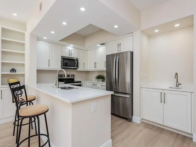 6820 Pelican Bay Blvd 132, Naples, Florida 34108