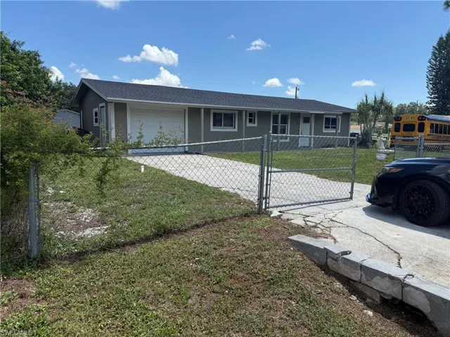 2199 Wyandotte Ave, Alva, Florida 33920