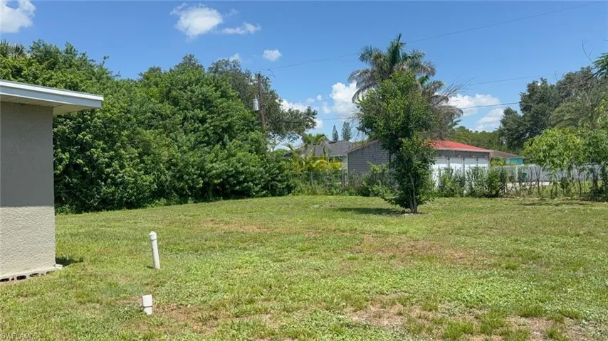 2199 Wyandotte Ave, Alva, Florida 33920