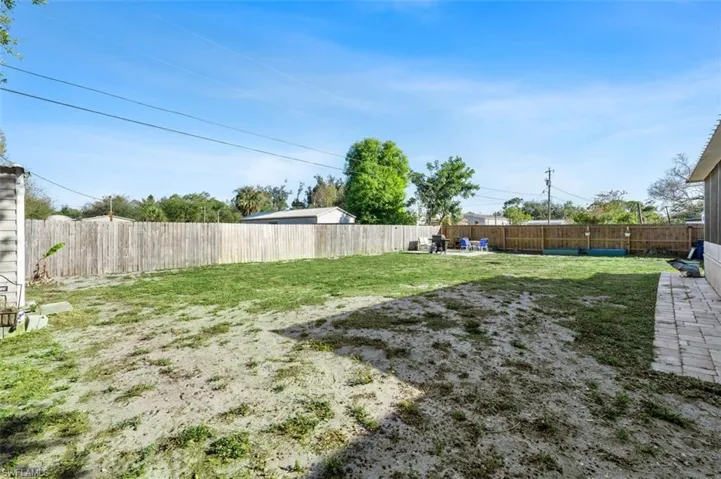 8405 Nault Rd, North Fort Myers, Florida 33917