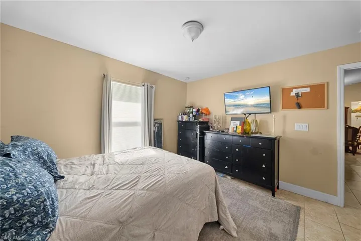 830 Albany Ave, Lehigh Acres, Florida 33971