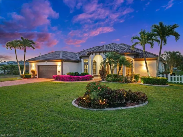 Welcome to 249 SW 37th Ln