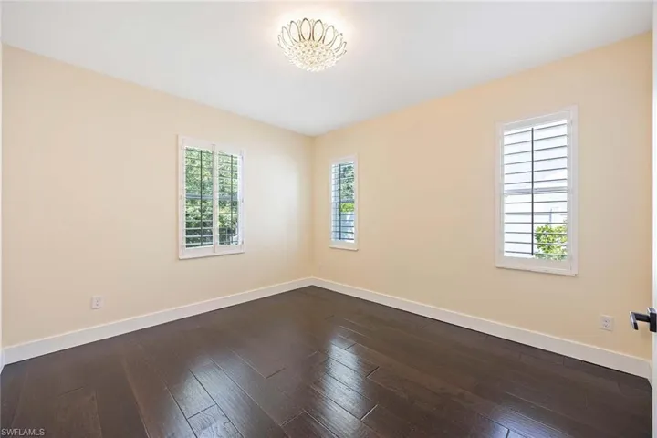 2365  Pine Woods  CIR, Naples, FL 34105