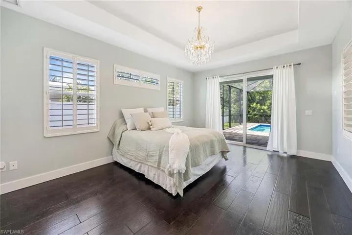 2365  Pine Woods  CIR, Naples, FL 34105