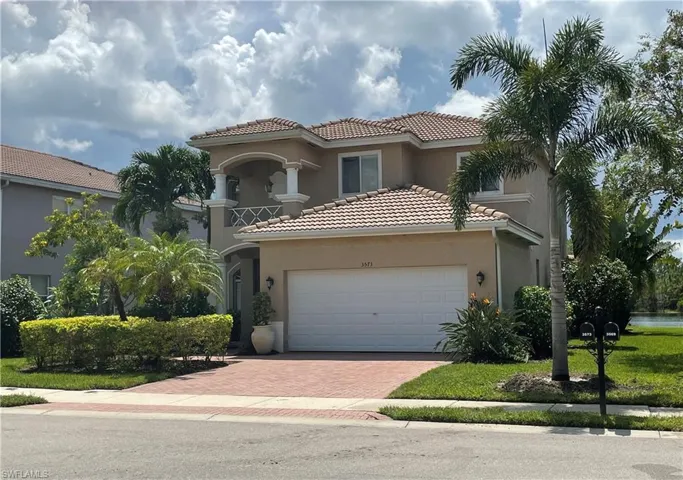 3573 Malagrotta Cir, Cape Coral, Florida 33909