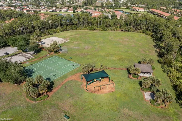 3573 Malagrotta Cir, Cape Coral, Florida 33909