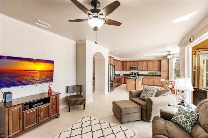 3573 Malagrotta Cir, Cape Coral, Florida 33909