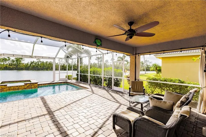 3573 Malagrotta Cir, Cape Coral, Florida 33909