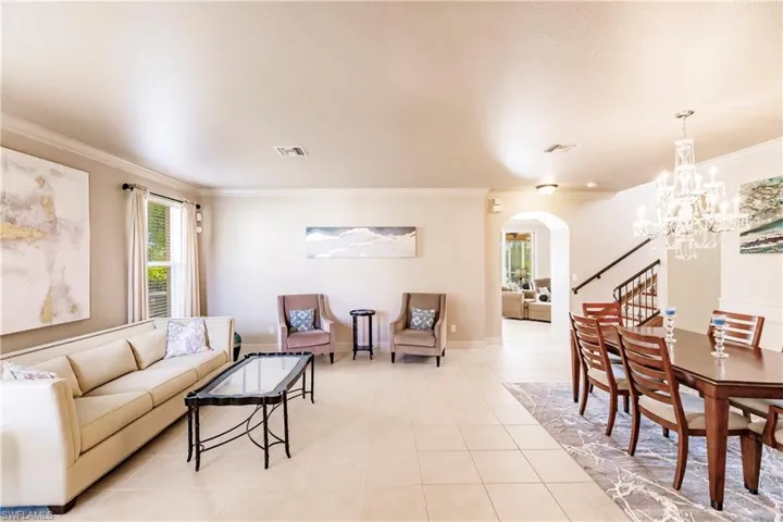 3573 Malagrotta Cir, Cape Coral, Florida 33909