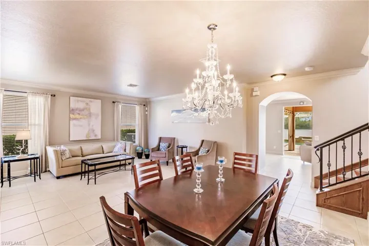 3573 Malagrotta Cir, Cape Coral, Florida 33909