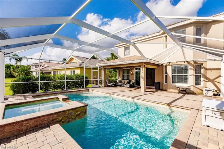3573 Malagrotta Cir, Cape Coral, Florida 33909