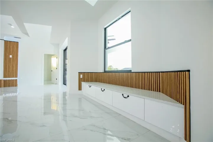 Hall with a wealth of natural light