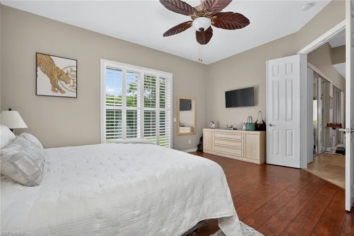 2271 Heydon Cir W, Naples, Florida 34120