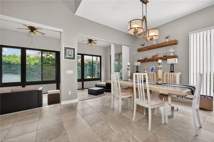 2271 Heydon Cir W, Naples, Florida 34120