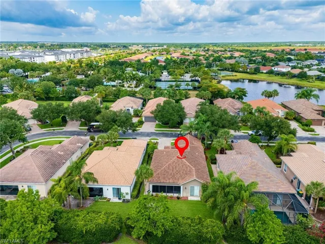 2271 Heydon Cir W, Naples, Florida 34120