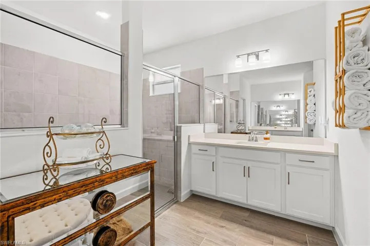 3517 Stormy Creek Ln, Alva, Florida 33920