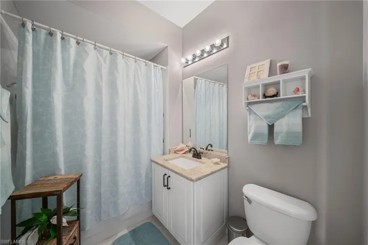 3965 Bishopwood Ct E 206, Naples, Florida 34114