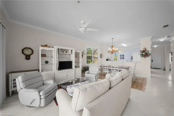 3965 Bishopwood Ct E 206, Naples, Florida 34114