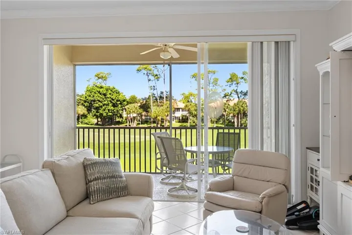 3965 Bishopwood Ct E 206, Naples, Florida 34114
