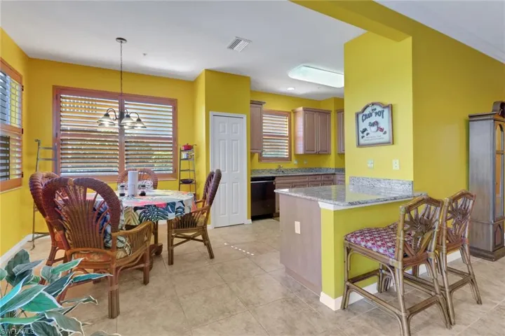 16580  Goldenrod  LN, Alva, FL 33920