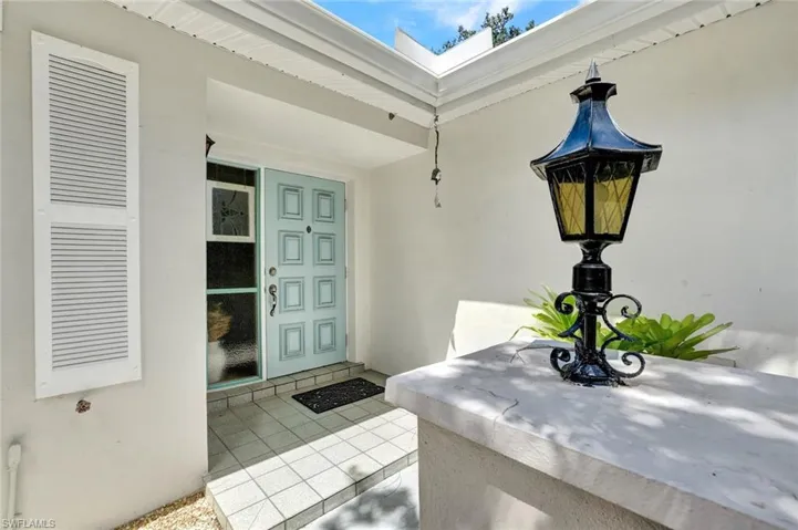 521  Piper  BLVD, Naples, FL 34110