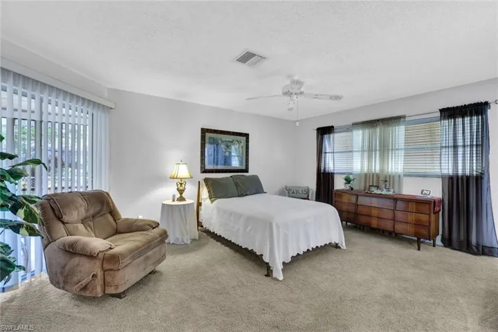 521  Piper  BLVD, Naples, FL 34110