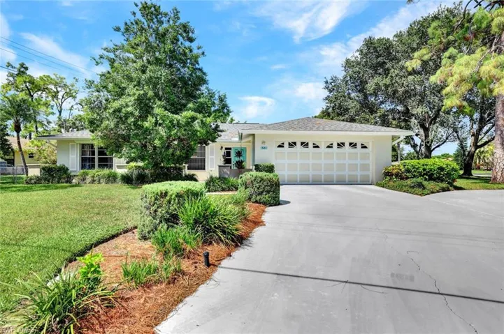 521  Piper  BLVD, Naples, FL 34110