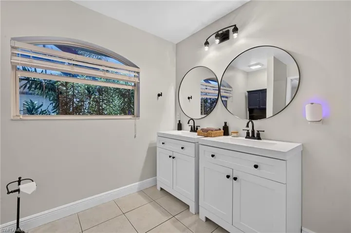 2309 Sw 27th St, Cape Coral, Florida 33914