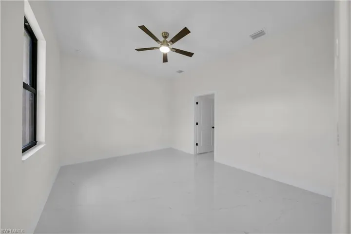 2829 Nw 3rd St, Cape Coral, Florida 33993