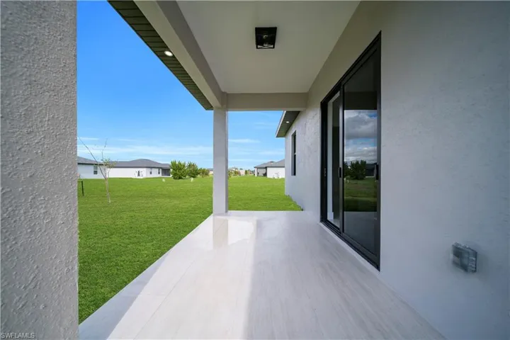 2829 Nw 3rd St, Cape Coral, Florida 33993