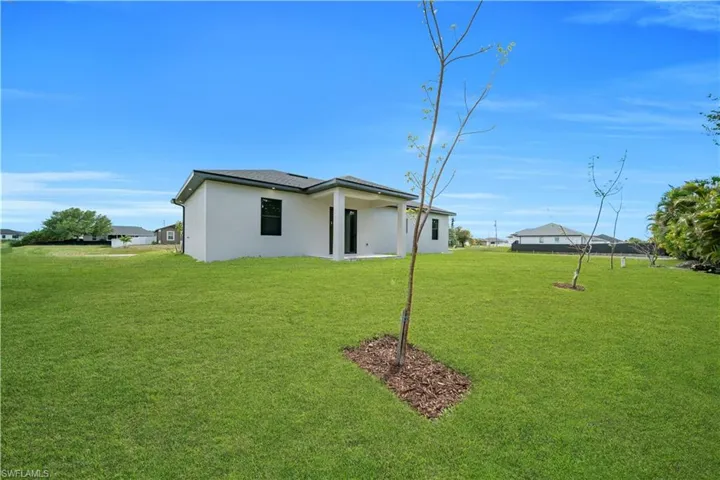 2829 Nw 3rd St, Cape Coral, Florida 33993