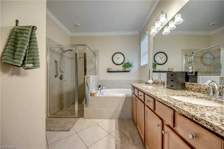 3609 Valle Santa Cir, Cape Coral, Florida 33909