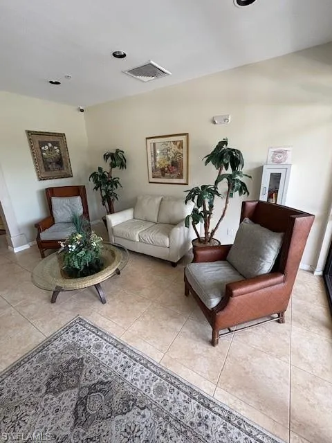 1064 Winding Pines CIR, Cape Coral, FL 33909,225062596