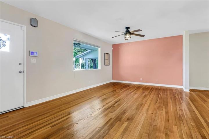Spacious Living Room with Lots of Sunlight