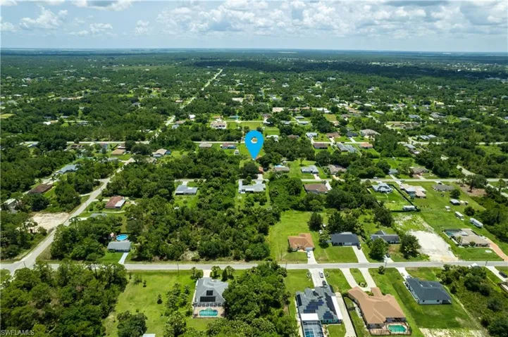 Birds eye view of property