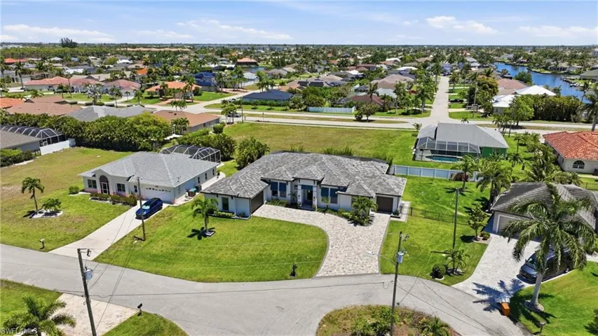 4009 SW 25th  PL, Cape Coral, FL 33914