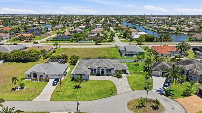4009 SW 25th  PL, Cape Coral, FL 33914