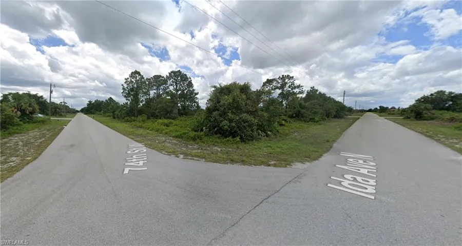 2719  74th W ST, Lehigh Acres, FL 33971