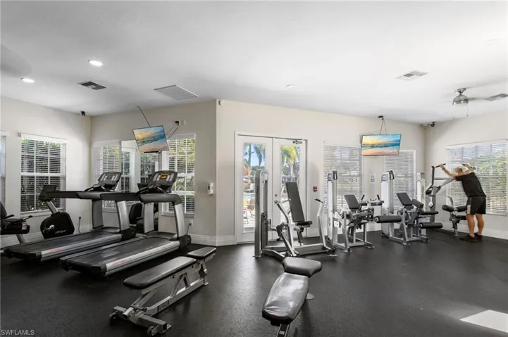 6733 Autumn Woods Blvd, Naples, Florida 34109