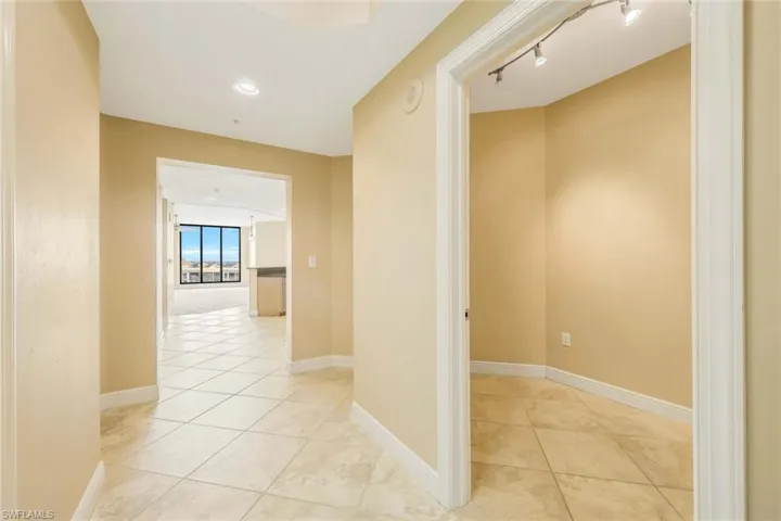 5781 Cape Harbour Dr # 904, Cape Coral Fl 33914