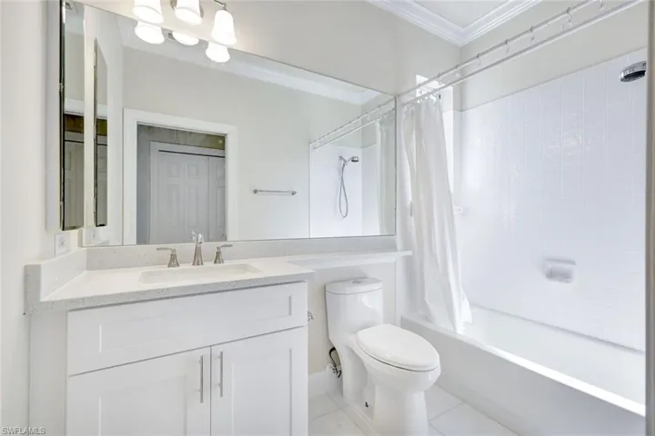 8777 E Bay Cir, Fort Myers, Florida 33908