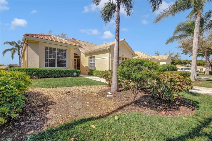 8777 E Bay Cir, Fort Myers, Florida 33908