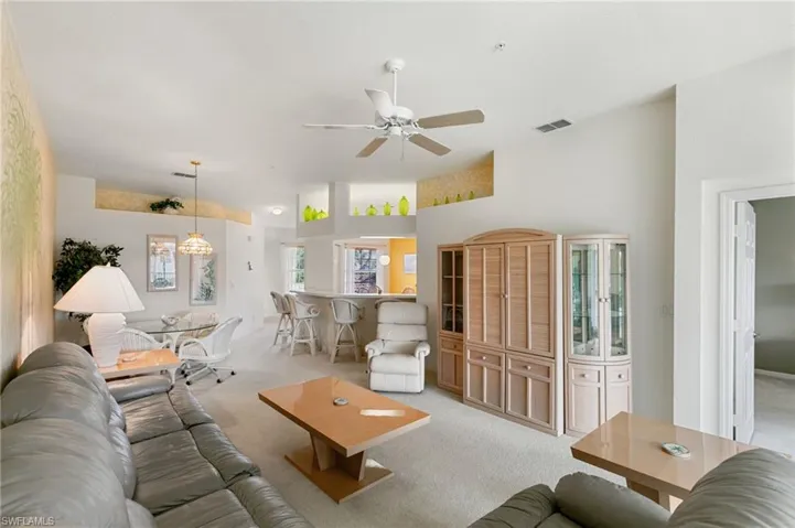 6927 Satinleaf Rd N 203, Naples, Florida 34109